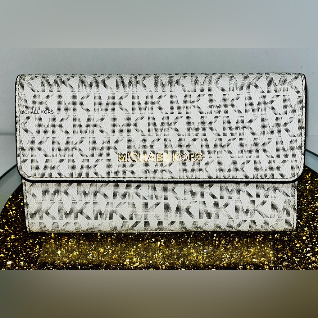 Nwot Michael Kors Jet Set Long Wallet